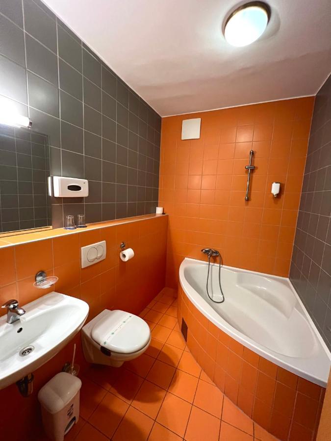 Hotel Jeruzalem Ljutomer Exteriér fotografie