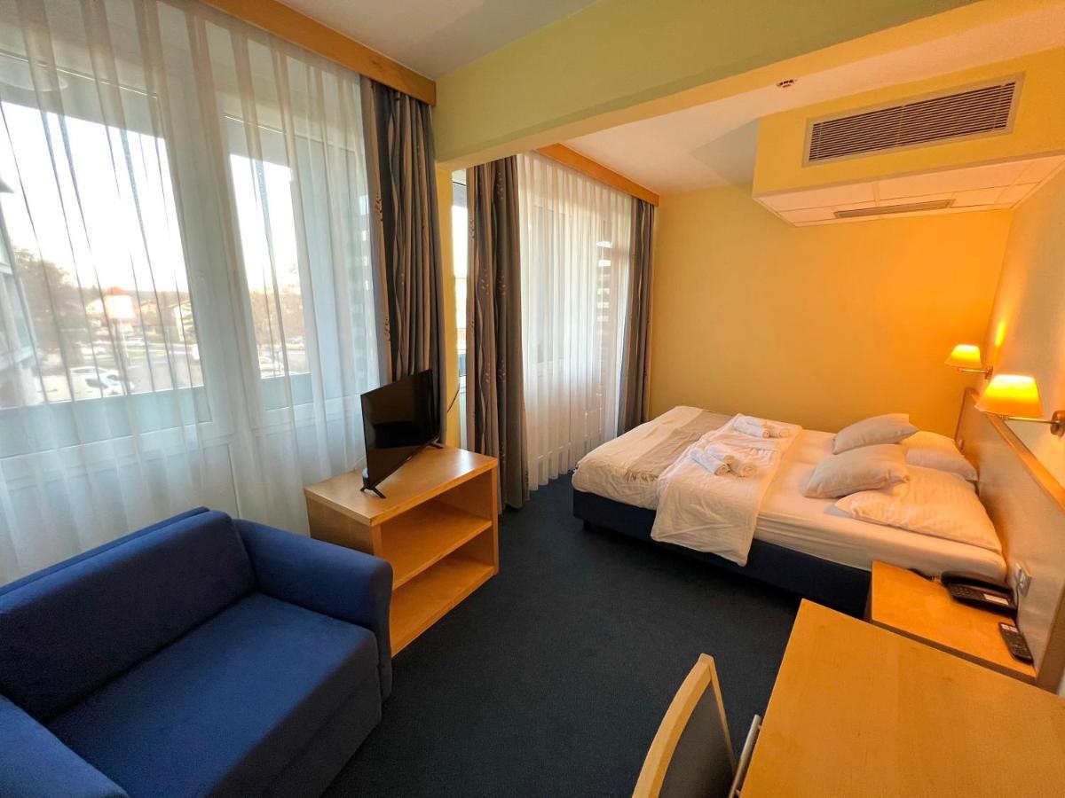Hotel Jeruzalem Ljutomer Exteriér fotografie