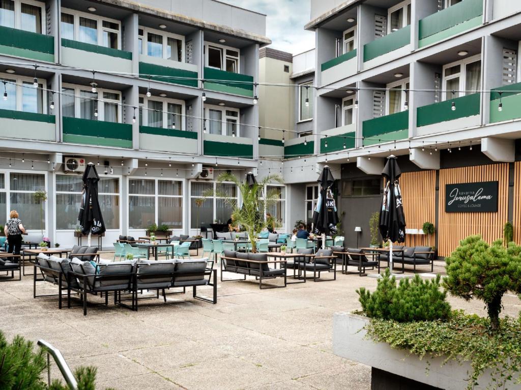 Hotel Jeruzalem Ljutomer Exteriér fotografie